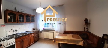 Dom w zabudowie bliźniaczej na os. Lask&oacute;wiec w Koninie