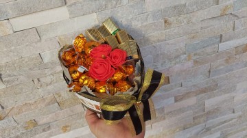 Torty ze słodyczy boxy bukiety upominki prezenty