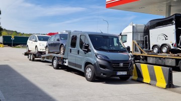 Auto laweta przew&oacute;z pojazd&oacute;w Polska UE. Pomoc drogowa A2