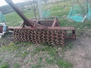 Wały posiewne ciągane Cambridge szerokość 2,5m zawieszanśred