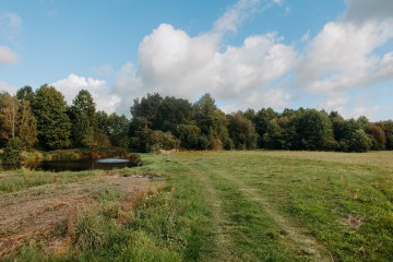 Sprzedam działki budowlane w spokojnej i atrakcyjnej okolicy