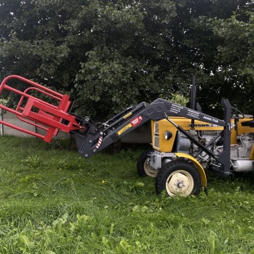 TURY/ Ładowacze czołowe