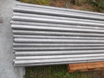 Słupki ogrodzeniowe ocynkowane fi 45 dł. 2 m ścianka gr. 2mm