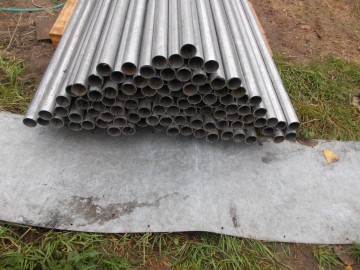 Słupki ogrodzeniowe ocynkowane fi 45 mm dł. 2m ścianka 2mm