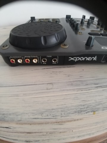 DJ CONTROLEJ M-AUDIO