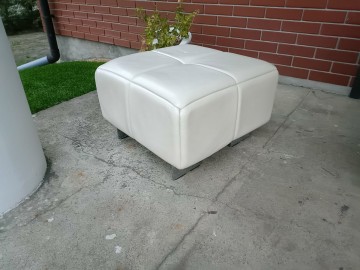 Sprzedam dwie sofy 2,3  ze sk&oacute;ry