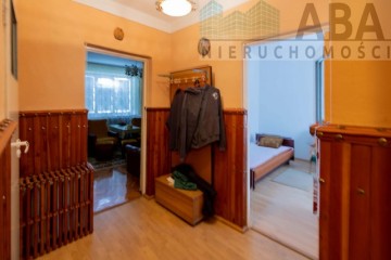 NIŻSZA CENA!  Przestronny dom nad jeziorem  w gm. Przedecz