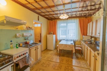 NIŻSZA CENA!  Przestronny dom nad jeziorem  w gm. Przedecz