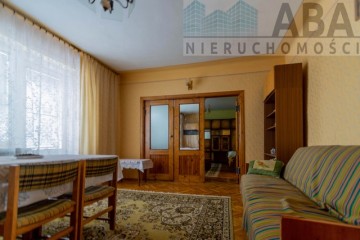 NIŻSZA CENA!  Przestronny dom nad jeziorem  w gm. Przedecz