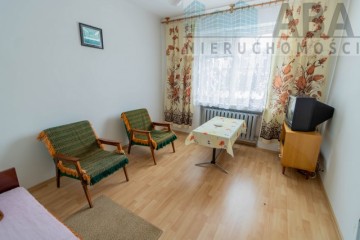 NIŻSZA CENA!  Przestronny dom nad jeziorem  w gm. Przedecz