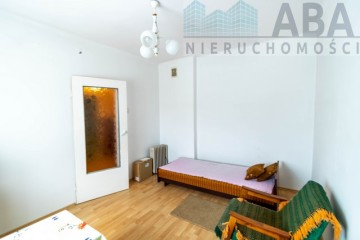 NIŻSZA CENA!  Przestronny dom nad jeziorem  w gm. Przedecz