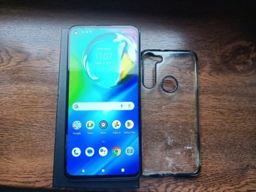 Sprzedam Motorolę g8 power dual SIM jak nowa LTE 5000 mah
