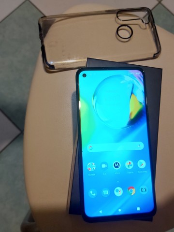 Sprzedam Motorolę g8 power dual SIM jak nowa LTE 5000 mah