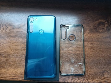 Sprzedam Motorolę g8 power dual SIM jak nowa LTE 5000 mah