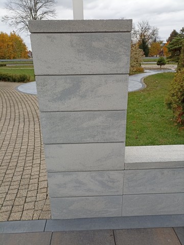 PUSTAK OGRODZENIOWY CONTINENTAL BRUK-BET