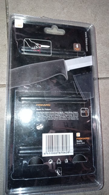 N&oacute;ż uniwersalny K40 Fiskars