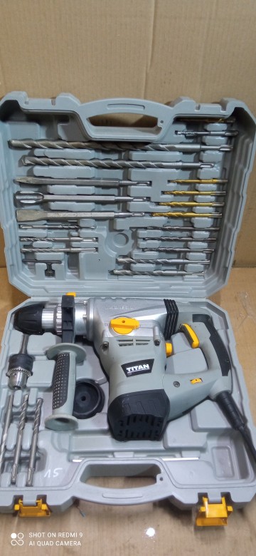 Młotowiertarka titan