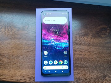 Sprzedam Motorolę one action dual SIM ładna blue 128gb 6,3