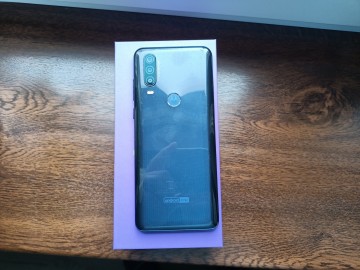 Sprzedam Motorolę one action dual SIM ładna blue 128gb 6,3