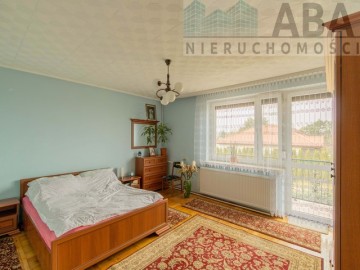 Uroczy dom z ogrodem w gm. Sompolno