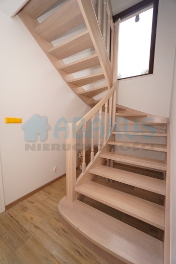 Sprzedam nowy dom - m. Tr&oacute;jka gm. Stare Miasto - nowa cena