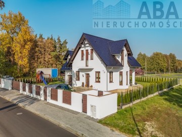 Przestronny dom z pięknym wnętrzem blisko lasu w Lądku