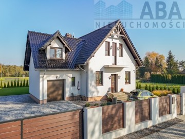 Przestronny dom z pięknym wnętrzem blisko lasu w Lądku