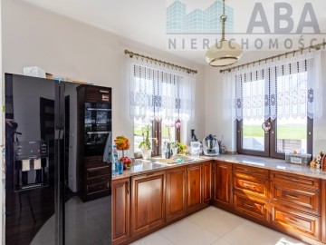 Przestronny dom z pięknym wnętrzem blisko lasu w Lądku