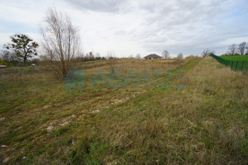 Sprzedam działkę z rozpoczętą budową - Wieruszew k. Konina