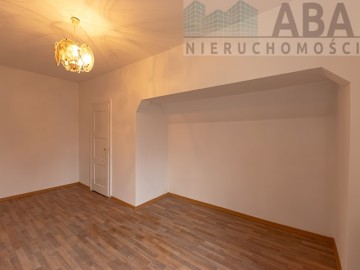 Sprzedam kawalerkę na poddaszu -Turek ul. Składkowskiego