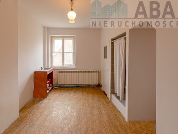 Sprzedam kawalerkę na poddaszu -Turek ul. Składkowskiego