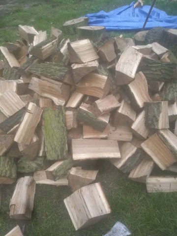 Oferuję pomoc w ogrodzie koszenie trawy, cięcie drewna