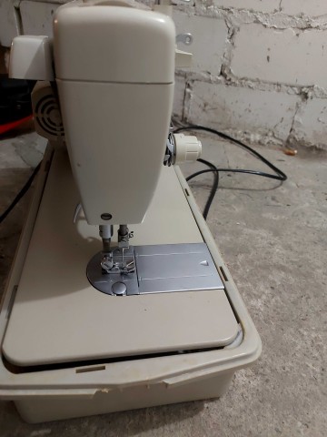 Maszyna do szycia Merritt Łucznik 466