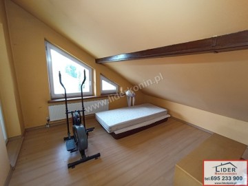 Sprzedam przestronny dom &ndash; Konin, os. Chorzeń