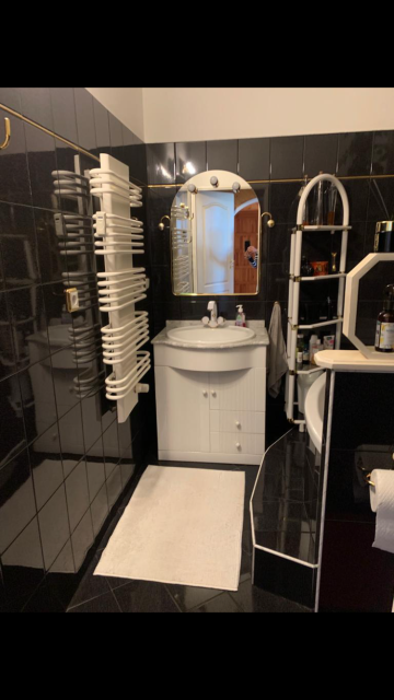 sprzedam bez pośrednik&oacute;w 76 m