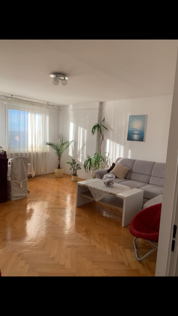 sprzedam bez pośrednik&oacute;w 76 m