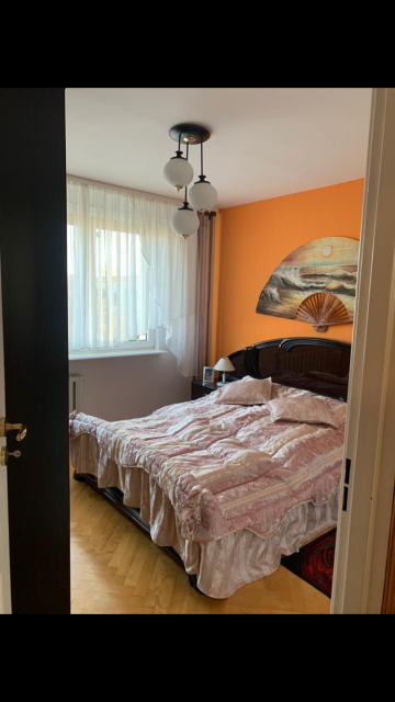 sprzedam bez pośrednik&oacute;w 76 m