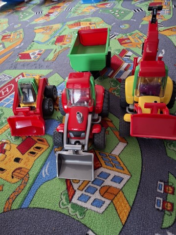 Sprzedam zabawki firmy BRUDER