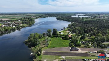 Działka z linią brzegową przy jeziorze w Mikorzynie, Ślesin