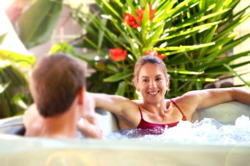 Wanny ogrodowe minibaseny spa jacuzzi hot tubs  Sun & Soul&trade;