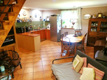 Klimatyczna Posiadłość z domkiem i stawem