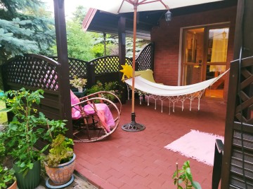 Klimatyczna Posiadłość z domkiem i stawem