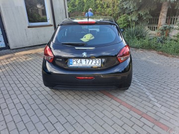 208 - 1,6 HDI, 4 drzwi - 2017 - klimatyzacja , przeb. 187tyś