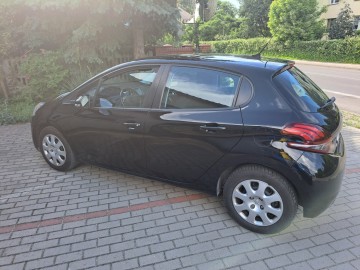 208 - 1,6 HDI, 4 drzwi - 2017 - klimatyzacja , przeb. 187tyś