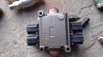 Rozdzielacz hydrauliczny galtech Q45 nowy