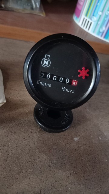 Licznik motogodzin 12-24 V