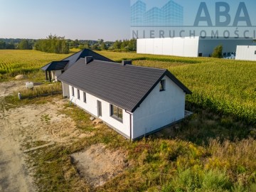 Funkcjonalny i przestronny dom w urokliwym miejscu w Koninie