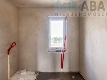 Funkcjonalny i przestronny dom w urokliwym miejscu w Koninie