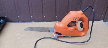 Piła do obcinania gałęzi itp