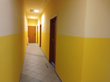 Lokal 30m2 centrum Chorznia